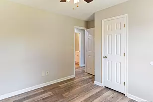 6417 Rhemish Dr, Fayetteville, NC 28304 - Photo 23