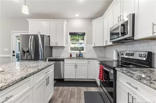 817 Carolina Ave, Fayetteville, NC 28301 - Photo 13