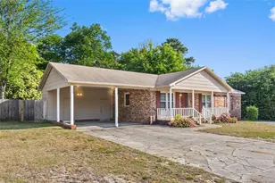 1467 Habersham Dr, Fayetteville, NC 28304 - Photo 3