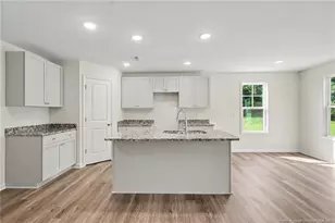 172 Baxley Dr, Dunn, NC 28334 - Photo 5