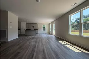 172 Baxley Dr, Dunn, NC 28334 - Photo 5