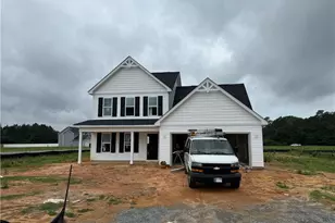 46 Baxley Dr, Dunn, NC 28334 - Photo 1