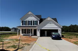 46 Baxley Dr, Dunn, NC 28334 - Photo 1