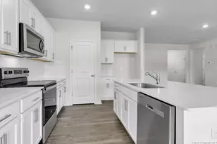 3101 Platinum Cir, West End, NC 27376 - Photo 3