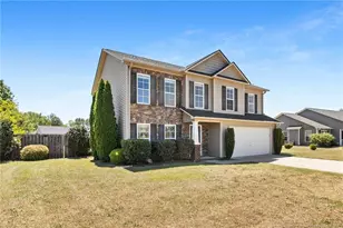 269 Declaration Dr, Raeford, NC 28376 - Photo 3