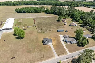 336 W Parkton Tobemory Rd, Parkton, NC 28371 - Photo 35