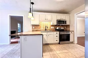 257 Lakeside Ln, Sanford, NC 27332 - Photo 9