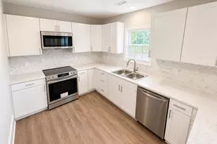 304 S Patterson St, Maxton, NC 28364 - Photo 7