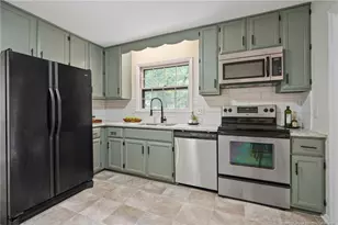 541 Hilliard Dr, Fayetteville, NC 28311 - Photo 13