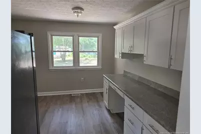 220 Cecil Avenue, Spring Lake, NC 28390 - Photo 7