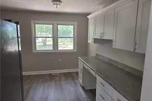 220 Cecil Ave, Spring Lake, NC 28390 - Photo 7