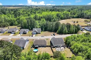 607 Roanoke Dr, Raeford, NC 28376 - Photo 25