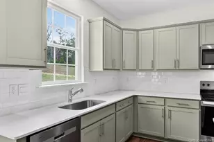 300 Maddox Dr, Aberdeen, NC 28315 - Photo 7