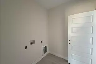 133 Margot Manor Dr, Benson, NC 27504 - Photo 5