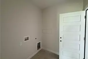 133 Margot Manor Dr, Benson, NC 27504 - Photo 5