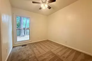 1009 Louisburg Pl, Fayetteville, NC 28311 - Photo 15