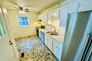 1009 Louisburg Pl, Fayetteville, NC 28311 - Photo 11