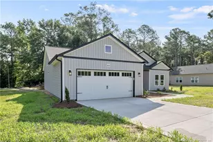 1434 Halsey Loop, Hope Mills, NC 28348 - Photo 3