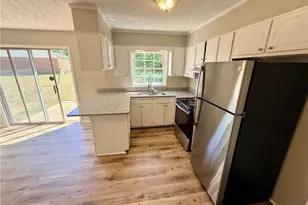 832 Fresno Dr, Fayetteville, NC 28303 - Photo 7