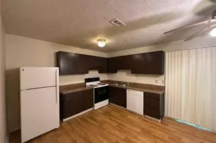 5876 Aftonshire Dr, Fayetteville, NC 28304 - Photo 3