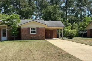 909 Southview Cir, Fayetteville, NC 28311 - Photo 1