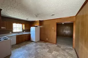 909 Southview Cir, Fayetteville, NC 28311 - Photo 3