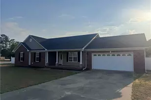 103 Scaley Bark Dr, Raeford, NC 28376 - Photo 1