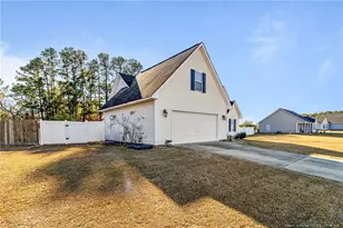 289 Rushmore Ct, Raeford, NC 28376 - Photo 3