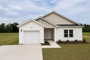 107 Franklin Lndg Dr, Pikeville, NC 27863 - Photo 1
