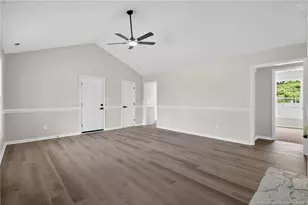 1054 Coalport Rd, Hope Mills, NC 28348 - Photo 5