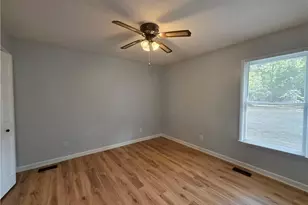 6333 Cicada St, Fayetteville, NC 28306 - Photo 9