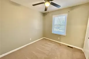 452 Cloverhill Pl, Fayetteville, NC 28311 - Photo 11