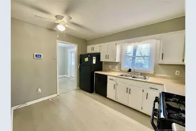 452 Cloverhill Place, Fayetteville, NC 28311 - Photo 5