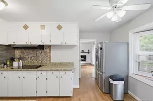 1529 Paisley Ave, Fayetteville, NC 28304 - Photo 19