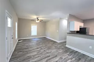 2123 Burnett Ave, Fayetteville, NC 28306 - Photo 13