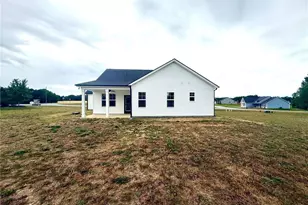 32 Boyce Ct, Sanford, NC 27332 - Photo 3