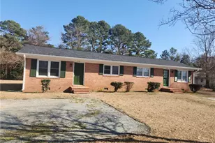 425 Windemere Dr, Fayetteville, NC 28314 - Photo 1