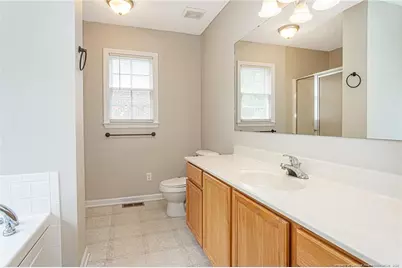 402 Roundtree Drive, Fayetteville, NC 28303 - Photo 21