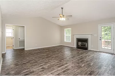 402 Roundtree Drive, Fayetteville, NC 28303 - Photo 13