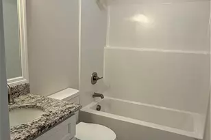 469 E Poplar St, Bladenboro, NC 28320 - Photo 25