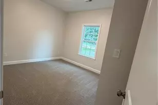 605 5th St, Bladenboro, NC 28320 - Photo 17