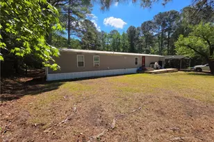 689 Maynard Lake Rd, Erwin, NC 28339 - Photo 3