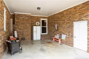 309 W Turlington St, Salemburg, NC 28385 - Photo 19