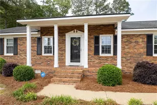 309 W Turlington St, Salemburg, NC 28385 - Photo 25