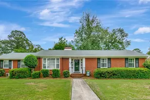601 W 31st St, Lumberton, NC 28358 - Photo 1
