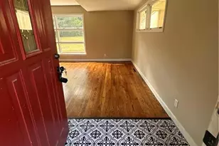 1921 Manteo St, Fayetteville, NC 28303 - Photo 3