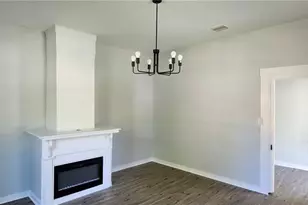 233 W Barbee St, Zebulon, NC 27597 - Photo 5