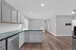 126 Old Gate Rd, Fayetteville, NC 28314 - Photo 17