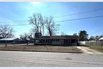 1412 McArthur Street, Lumberton, NC 28358 - Photo 3