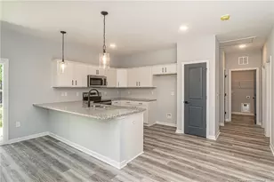 237 Windsor Dr, Fayetteville, NC 28301 - Photo 15